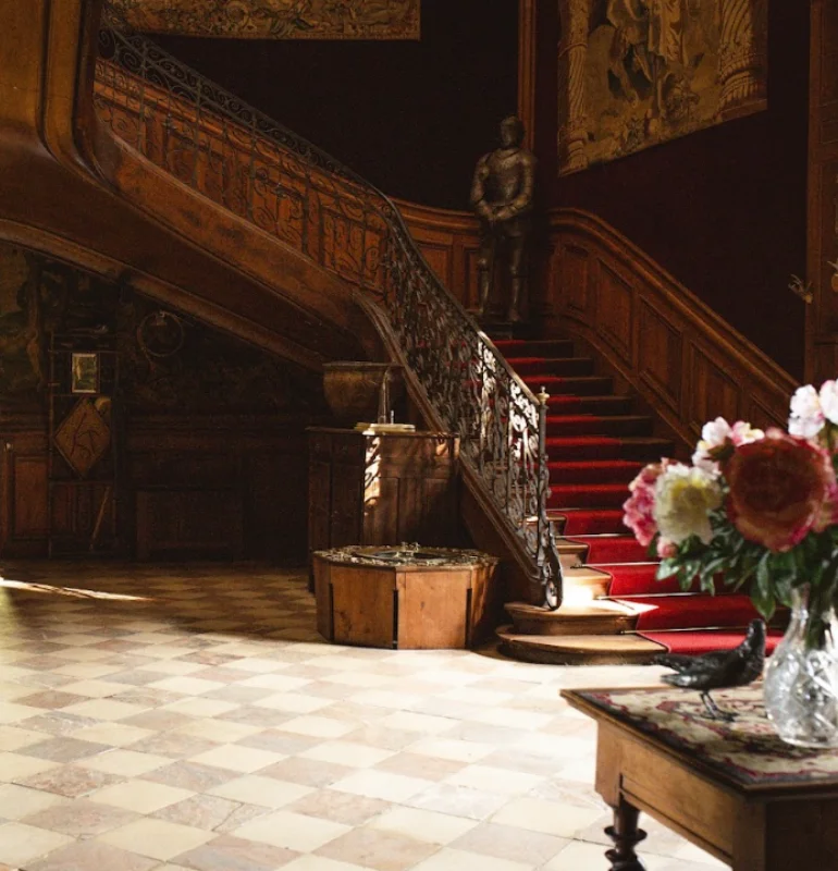 Salons et intérieurs du Château de la Mazure